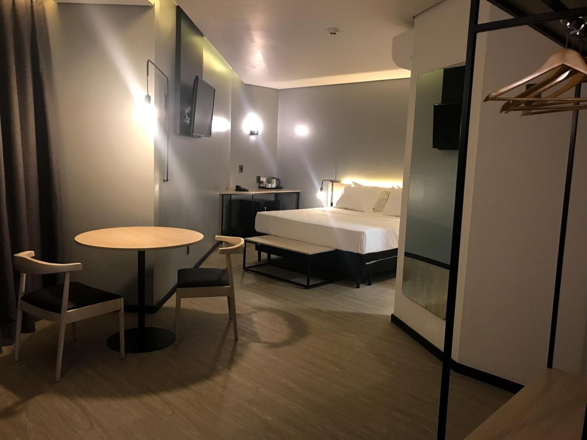 Naalt Hotel جوينفيل المظهر الخارجي الصورة