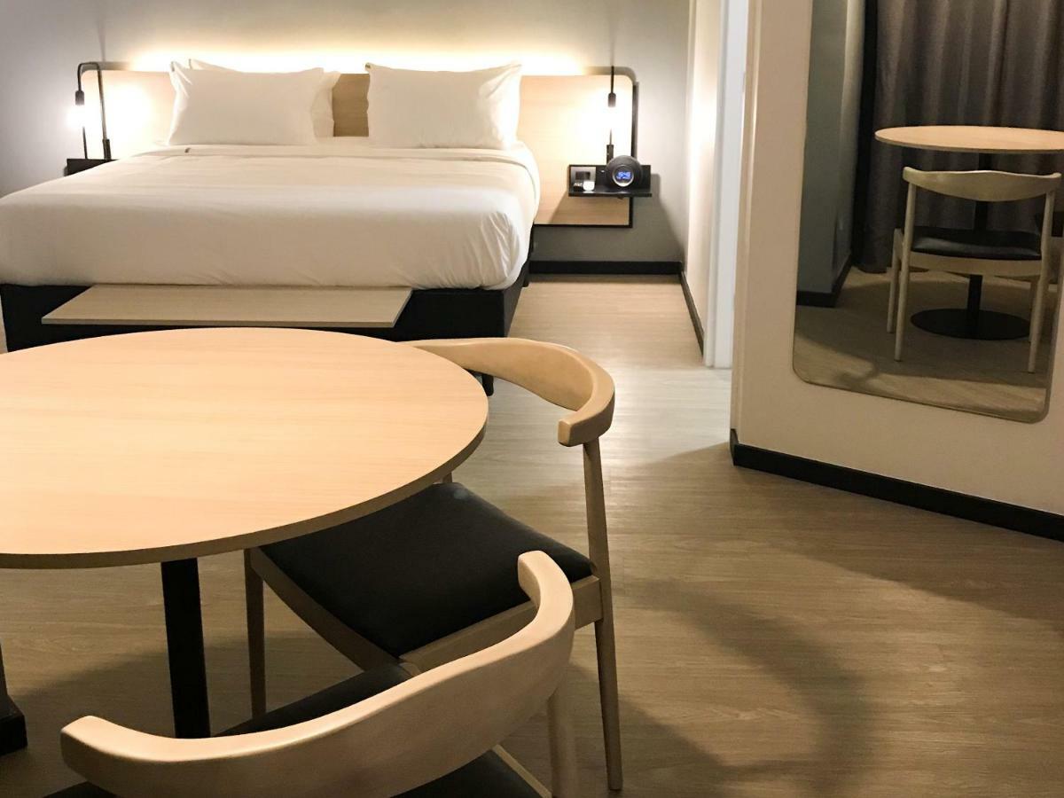 Naalt Hotel جوينفيل المظهر الخارجي الصورة