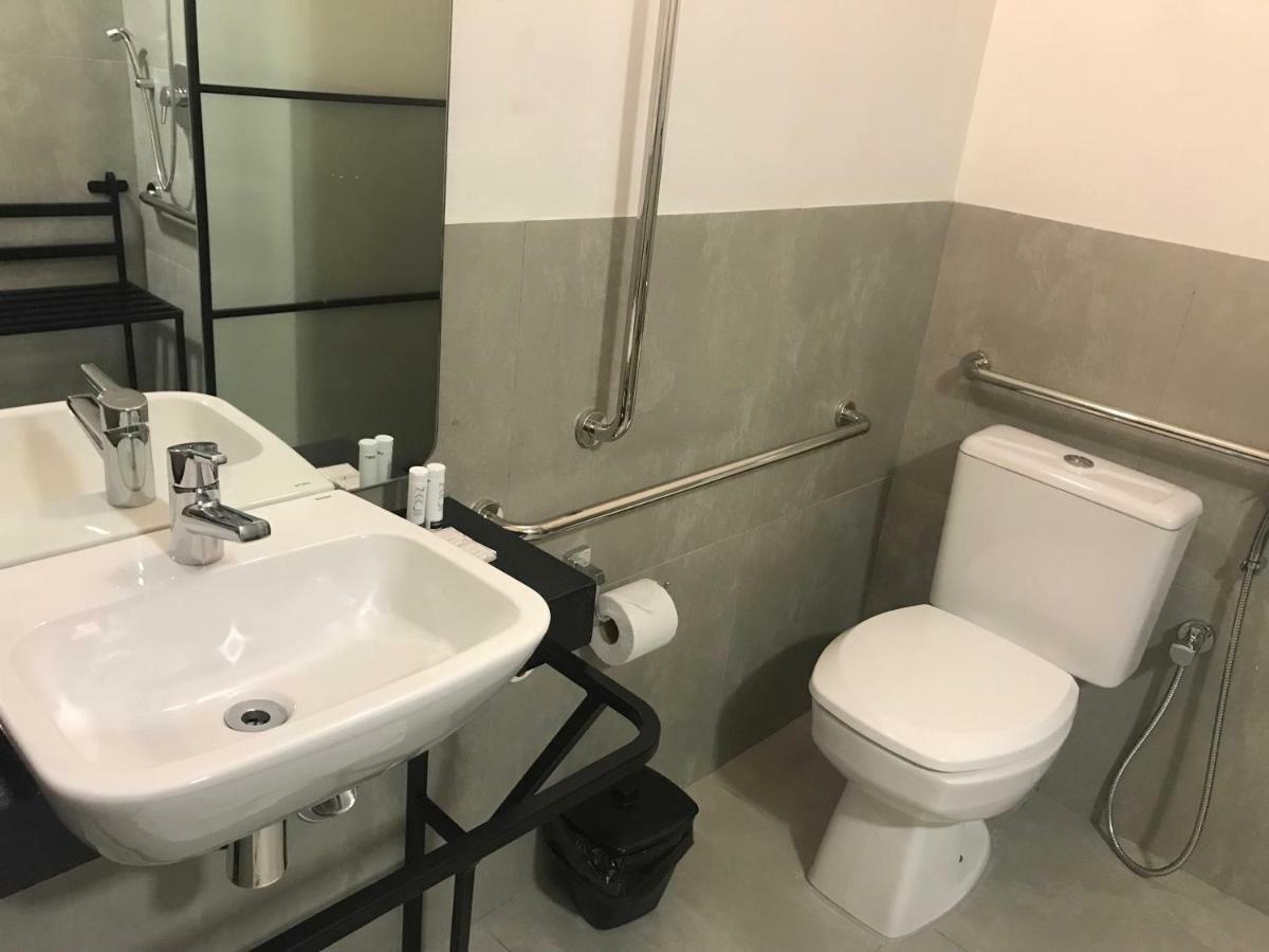 Naalt Hotel جوينفيل المظهر الخارجي الصورة